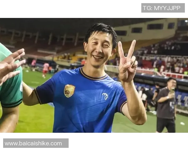 军人为何对足球明星情有独钟探讨背后的心理与价值观